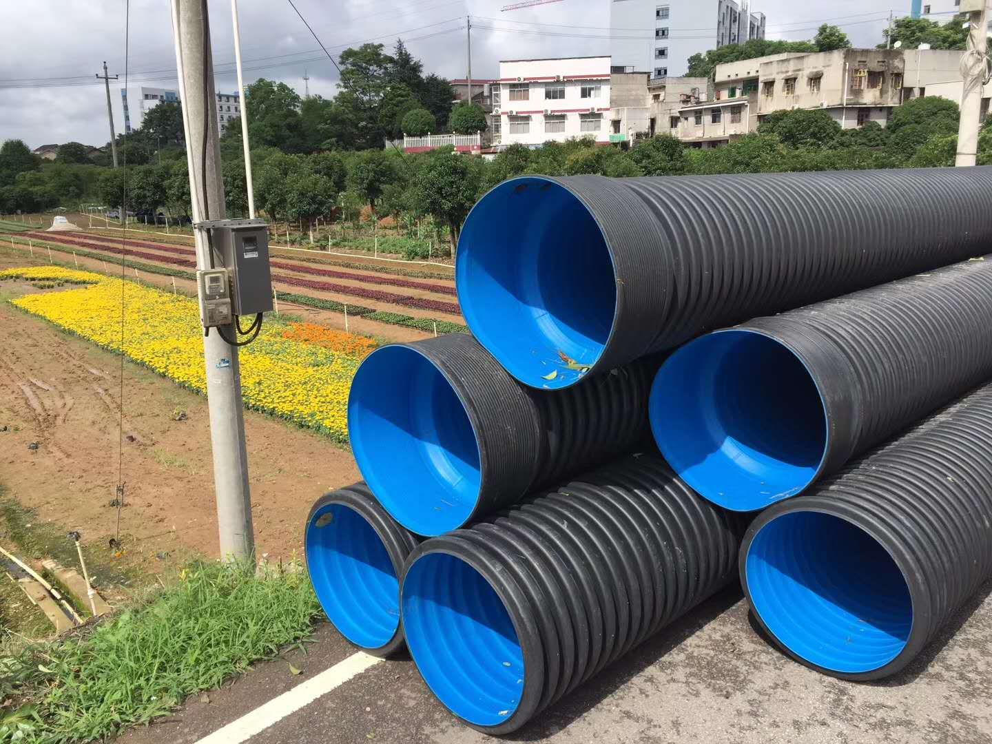 長沙91大香蕉管業有(yǒu)限(xiàn)公司,長沙(shā)排汙排(pái)水管道,塑料管(guǎn)材生產,雙壁波紋管銷售 長沙(shā)91大香蕉管業有限公司,長沙排汙排水管道,塑料管材生產,雙壁波紋管銷售